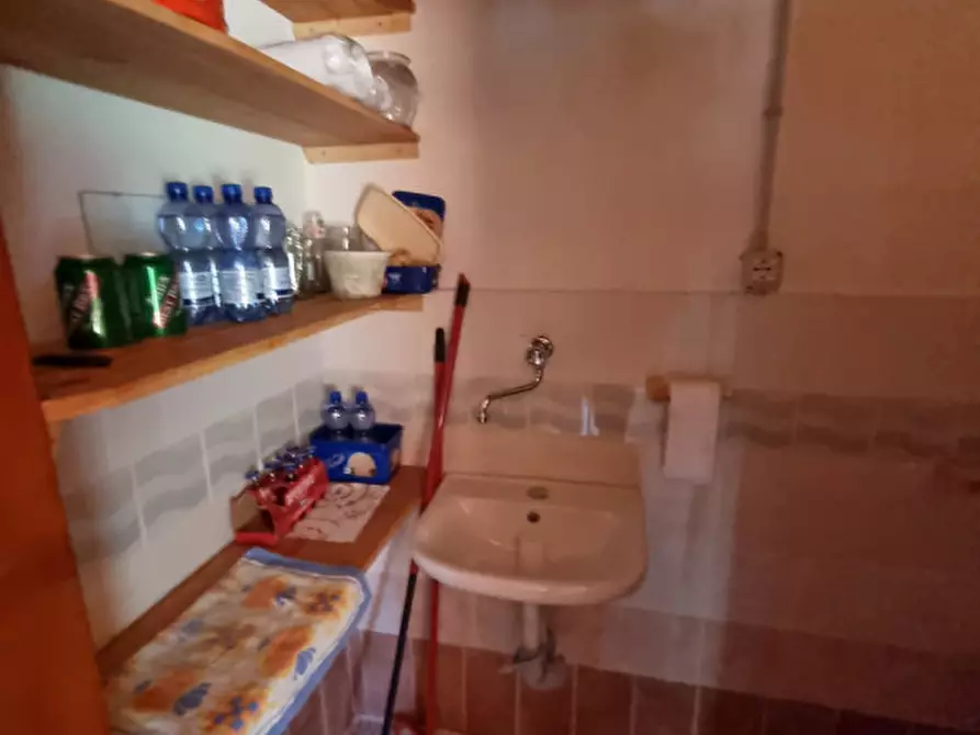 Immagine 37 di Casa indipendente in vendita  a Romeno