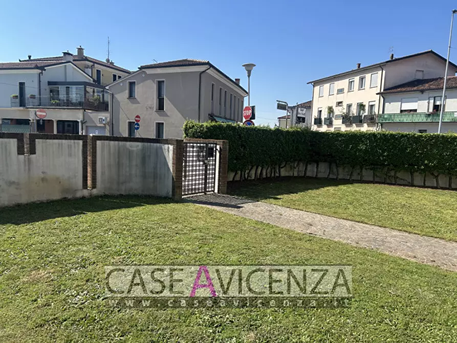 Immagine 5 di Villa in vendita  in via xx settembre a Camisano Vicentino