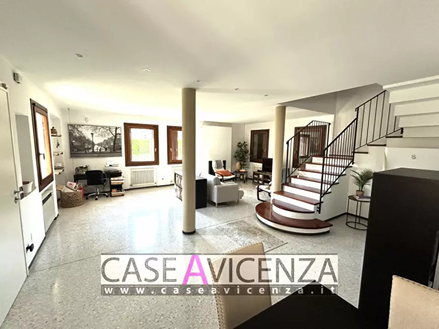 Immagine 8 di Villa in vendita  in via xx settembre a Camisano Vicentino