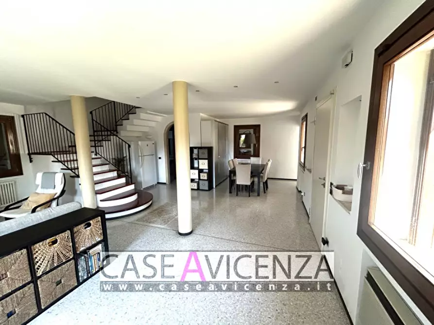 Immagine 10 di Villa in vendita  in via xx settembre a Camisano Vicentino