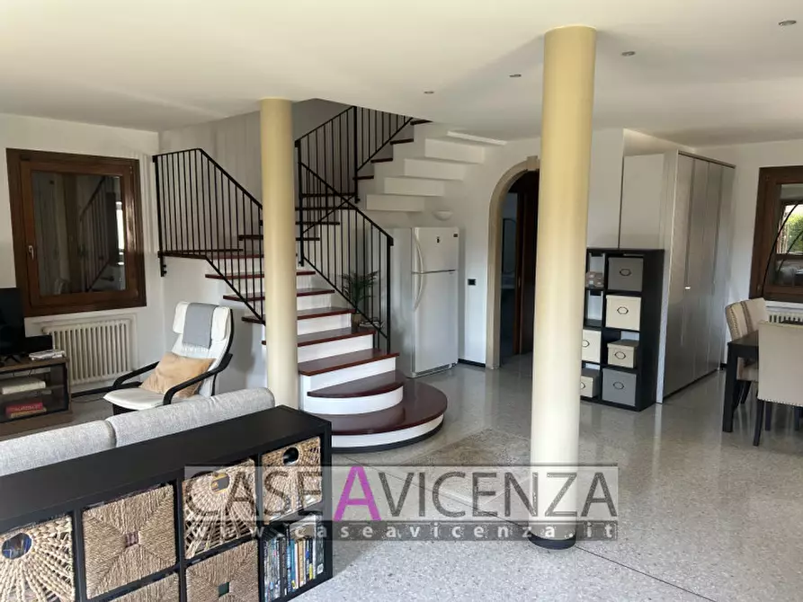 Immagine 12 di Villa in vendita  in via xx settembre a Camisano Vicentino
