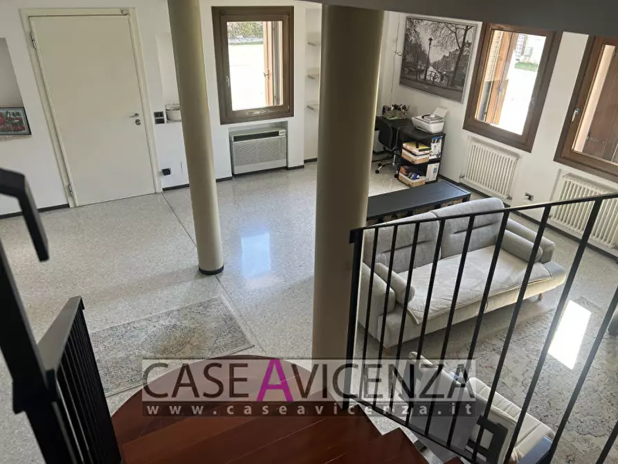 Immagine 17 di Villa in vendita  in via xx settembre a Camisano Vicentino