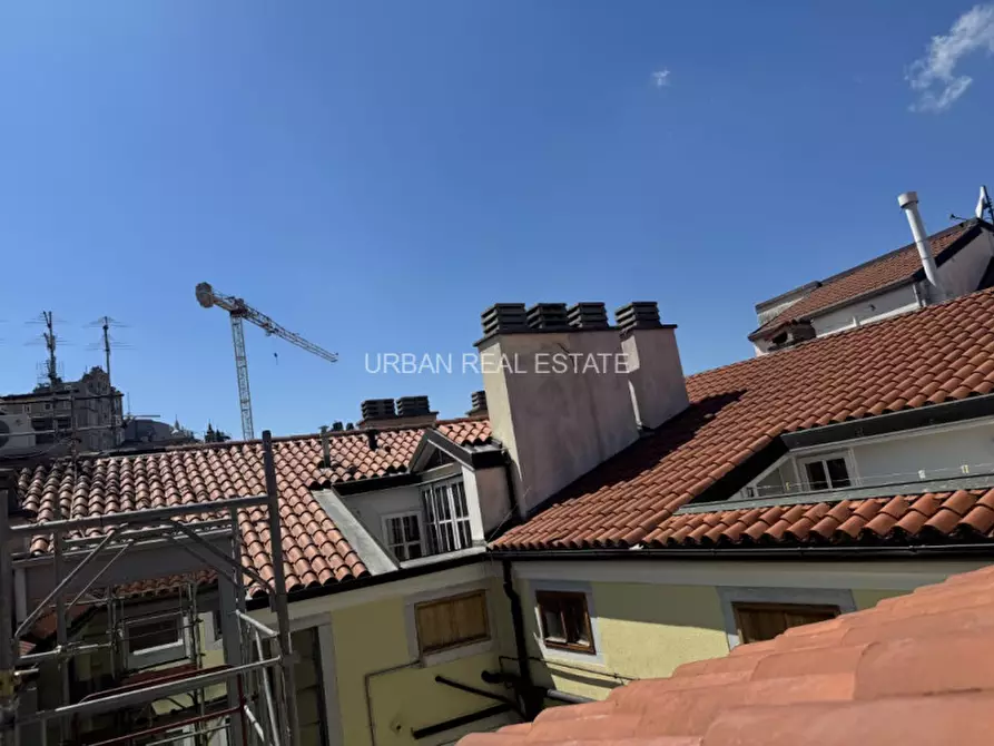 Immagine 13 di Appartamento in vendita  in Via Madonna del Mare 14 a Trieste