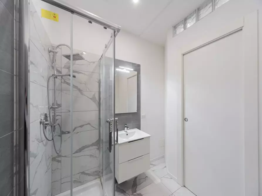 Immagine 10 di Appartamento in affitto  in Via Felice Cavallotti 101 a Monza