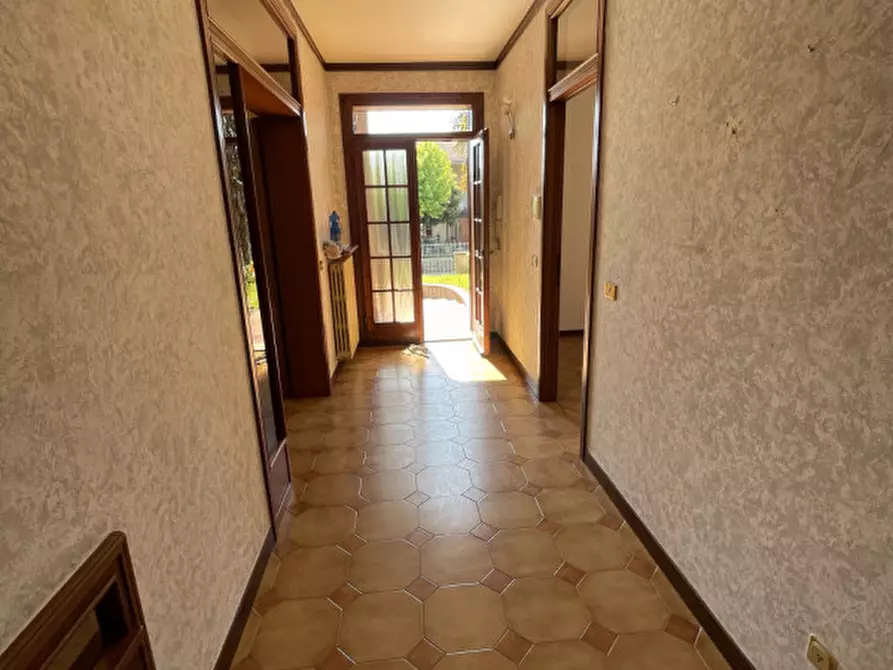 Immagine 2 di Casa bifamiliare in affitto  a Suzzara