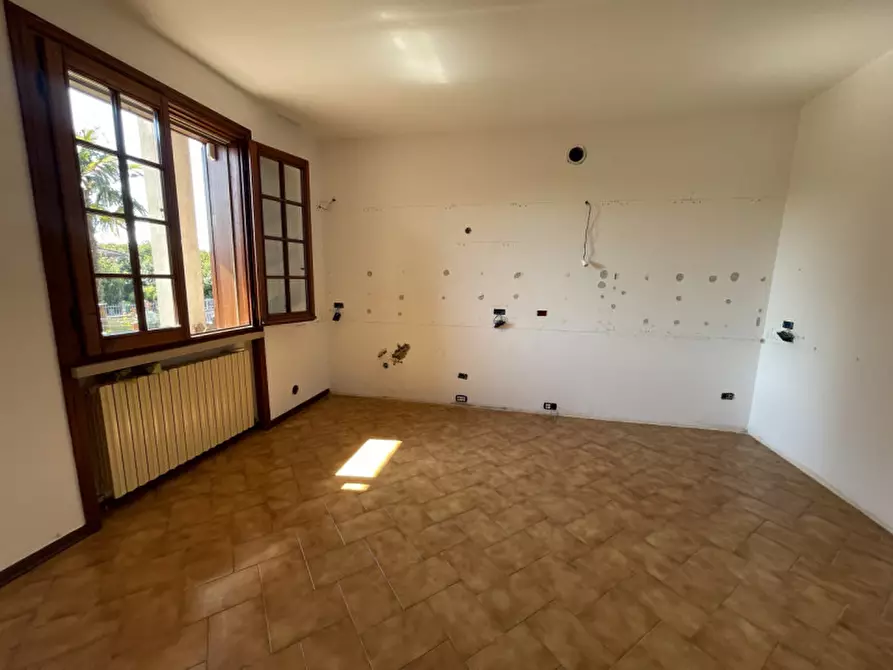 Immagine 4 di Casa bifamiliare in affitto  a Suzzara