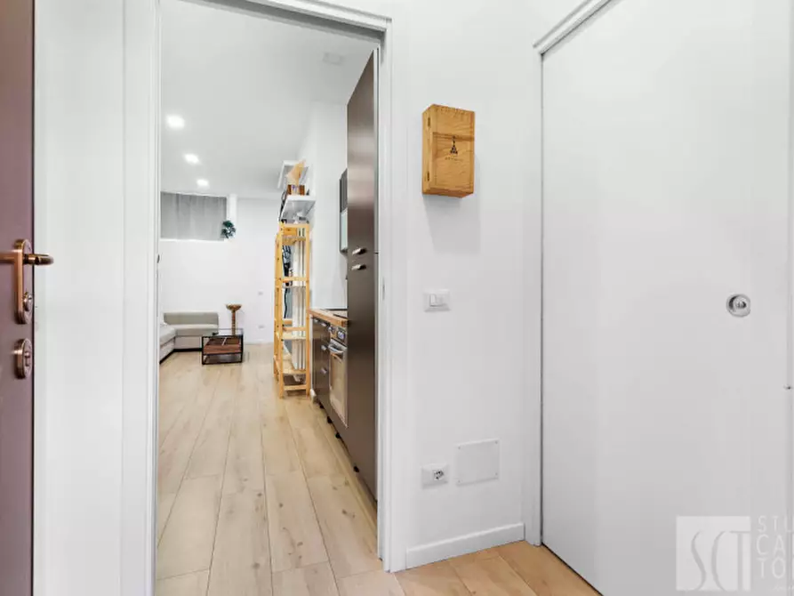 Immagine 2 di Appartamento in vendita  in Via Arcivescovo Romilli, 15 a Milano