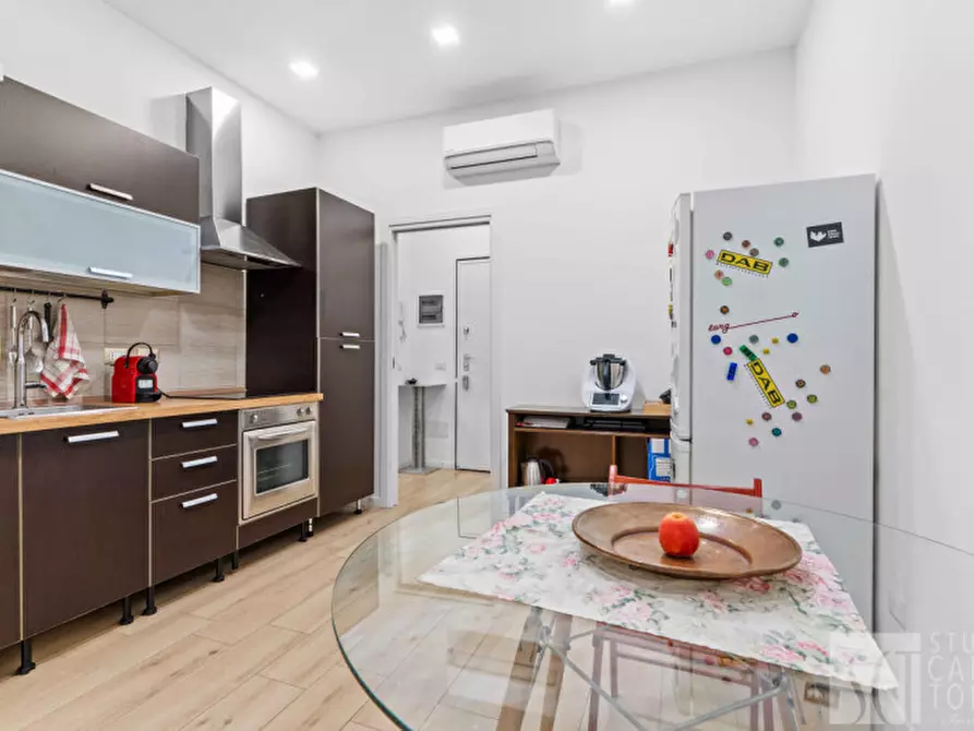 Immagine 6 di Appartamento in vendita  in Via Arcivescovo Romilli, 15 a Milano