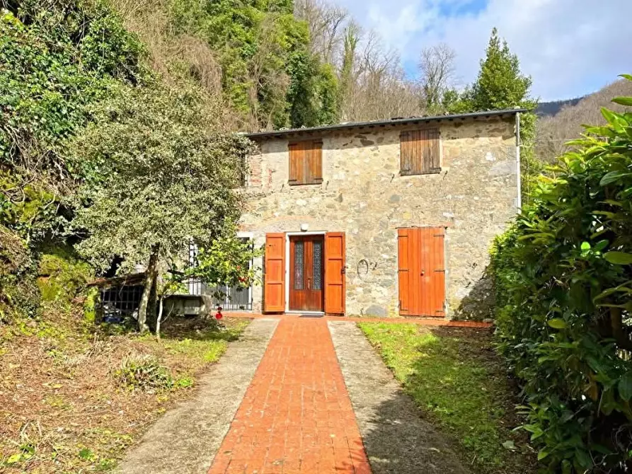 Immagine 1 di Casa indipendente in vendita  in Via Roma, 20 a Pescaglia
