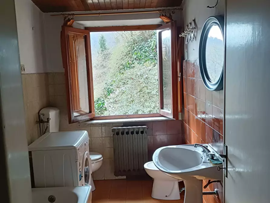 Immagine 29 di Casa indipendente in vendita  in Via Roma, 20 a Pescaglia