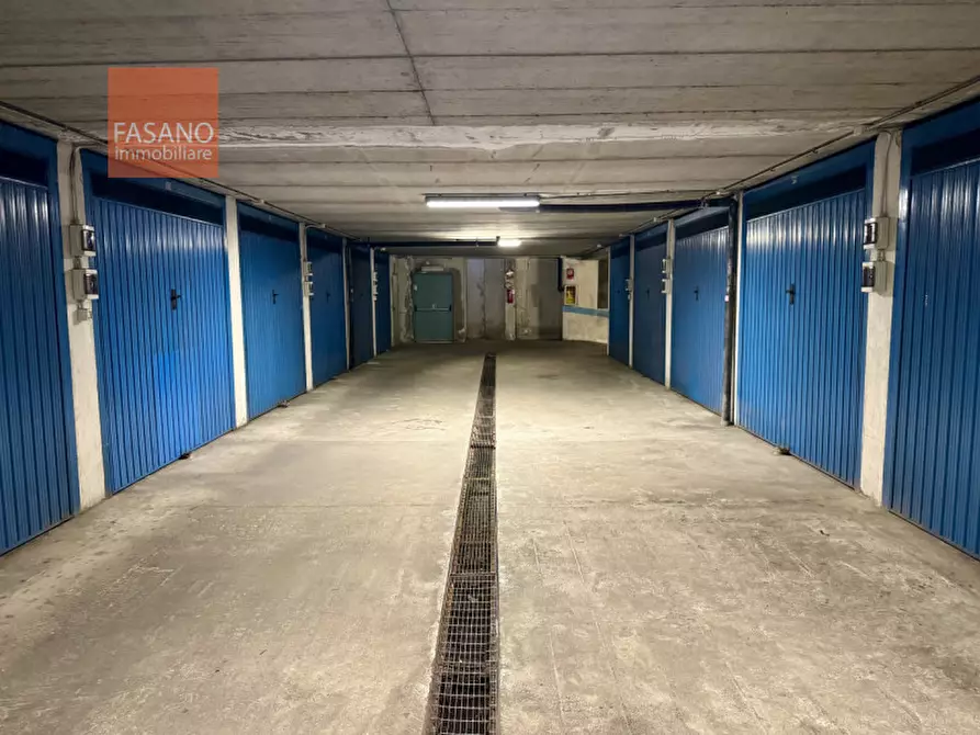 Immagine 3 di Garage in vendita  in Via Fiano 26 a Torino