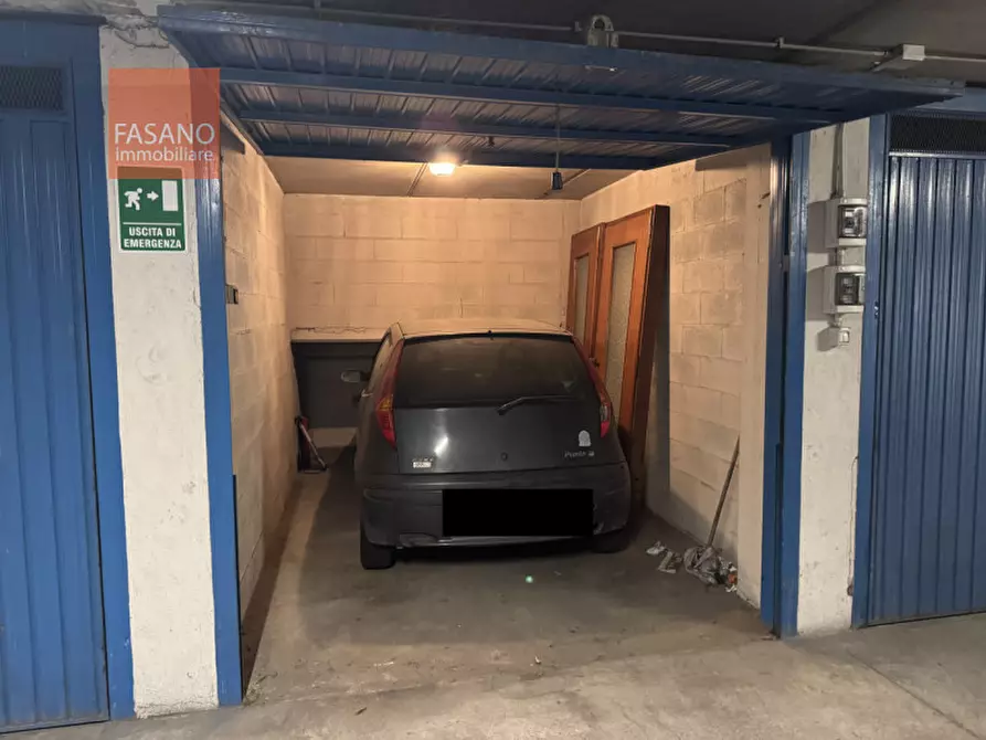 Immagine 4 di Garage in vendita  in Via Fiano 26 a Torino