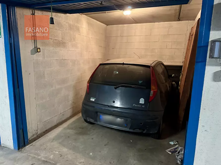 Immagine 5 di Garage in vendita  in Via Fiano 26 a Torino