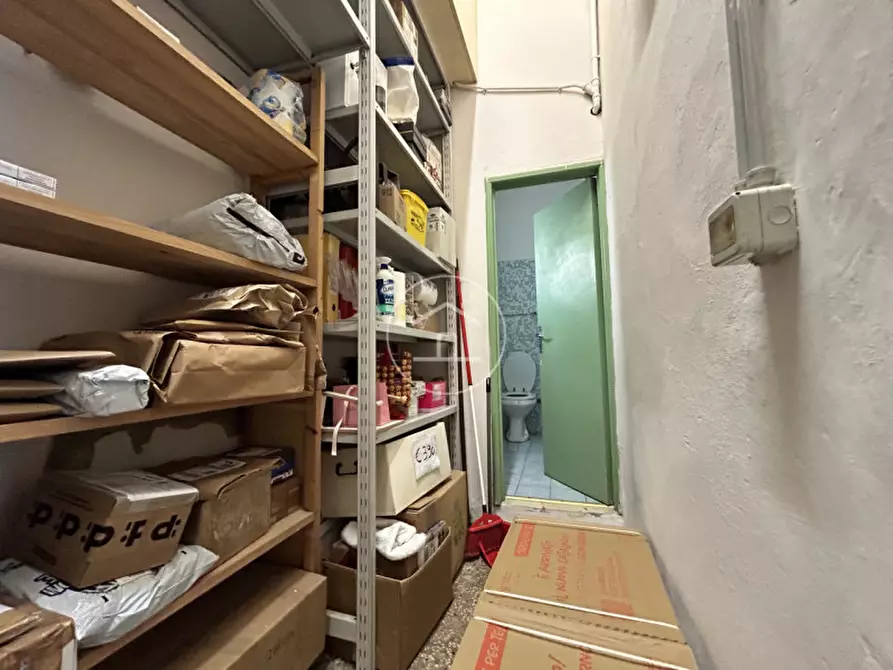 Immagine 6 di Attività commerciale in vendita  in Via Reginaldo Giuliani 491 a Firenze