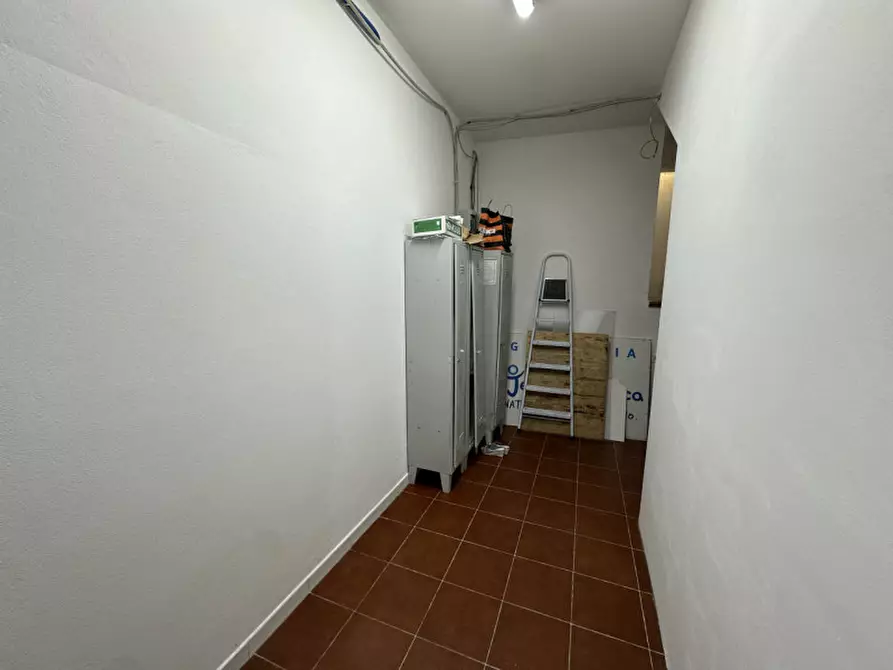 Immagine 24 di Attività commerciale in vendita  in Viale Jacopo Mazzoni a Cesena