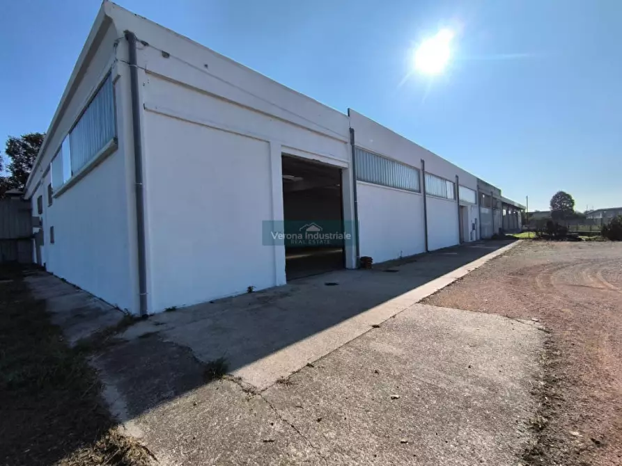 Immagine 2 di Capannone industriale in vendita  in Isola Rizza Via Merle a Isola Rizza