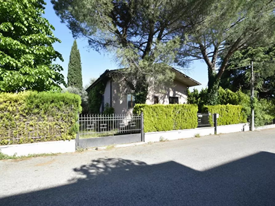 Immagine 1 di Villa in vendita  in via dei tigli 14 a Bussolengo
