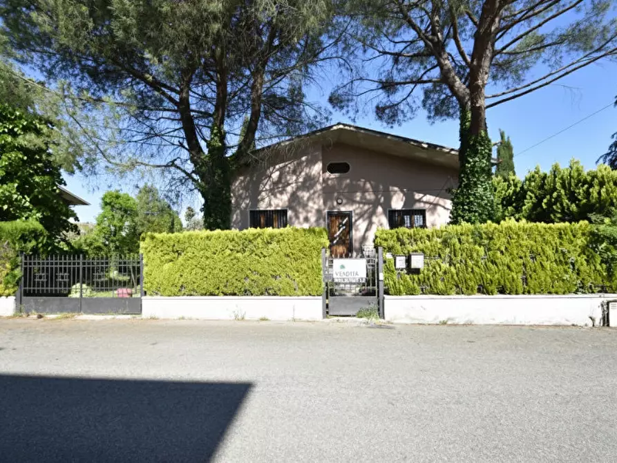 Immagine 2 di Villa in vendita  in via dei tigli 14 a Bussolengo