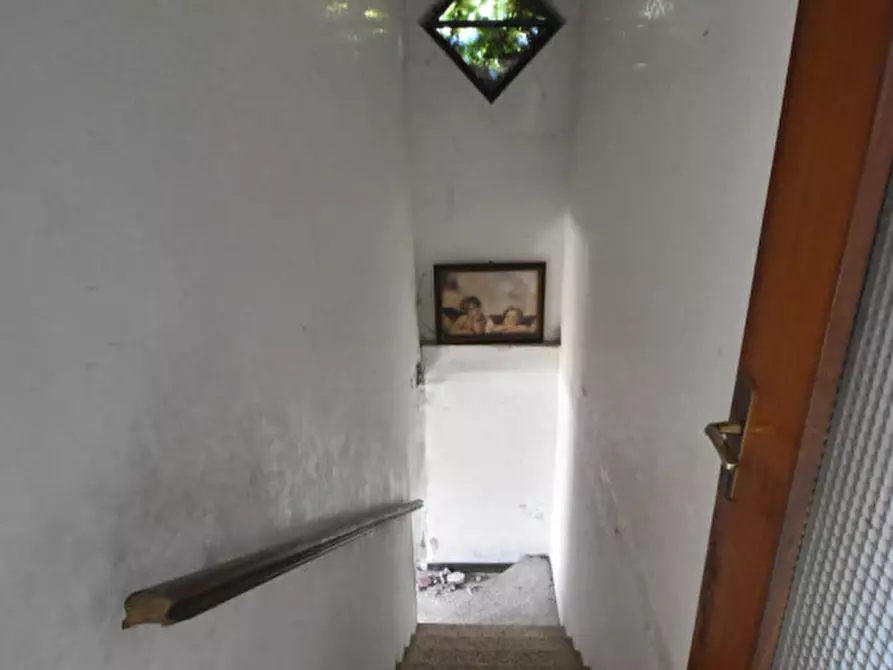 Immagine 9 di Villa in vendita  in via dei tigli 14 a Bussolengo