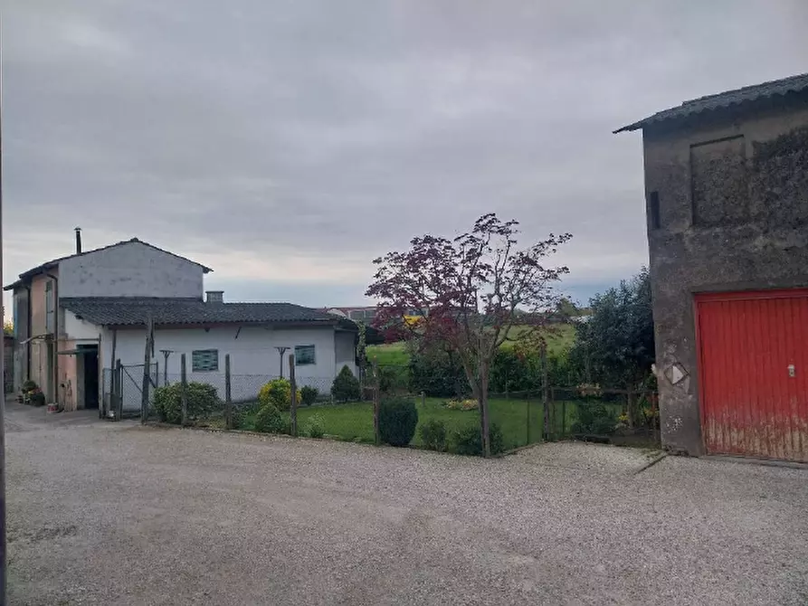 Immagine 3 di Villetta a schiera in vendita  in Via Casette 15 a Terrazzo