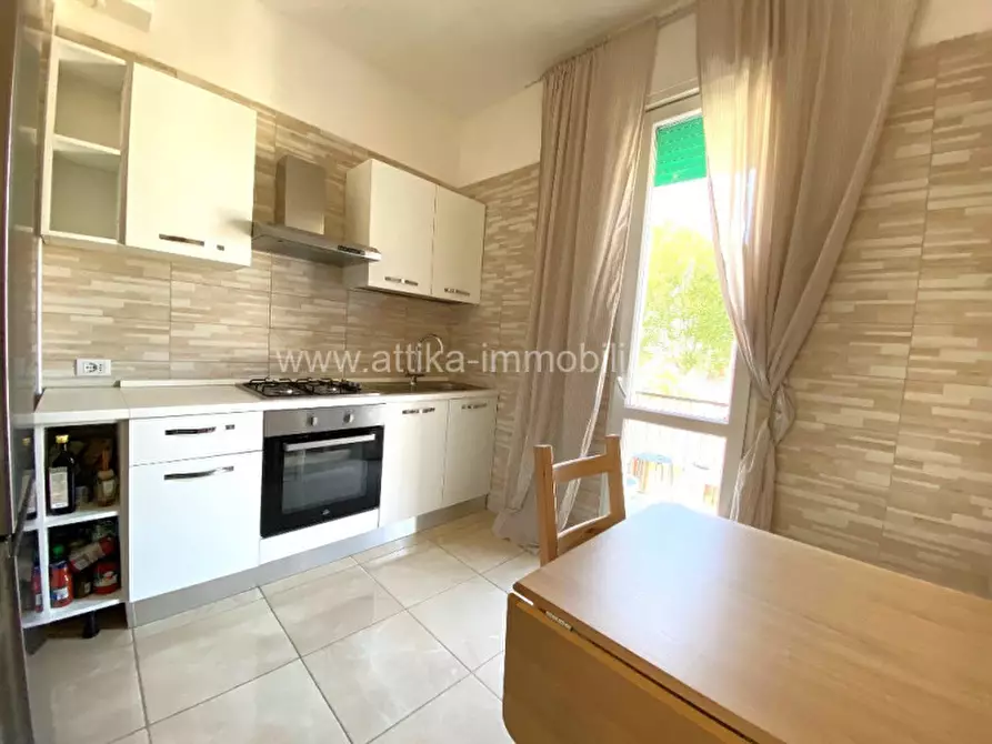 Immagine 3 di Appartamento in vendita  in Viale Giovanni Amendola 28 a Rovigo
