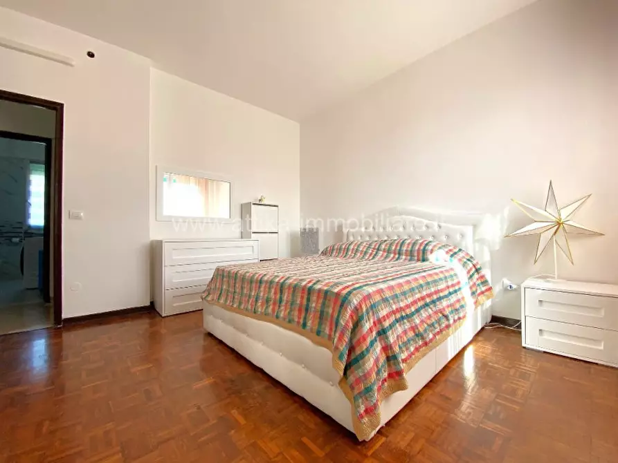 Immagine 10 di Appartamento in vendita  in Viale Giovanni Amendola 28 a Rovigo