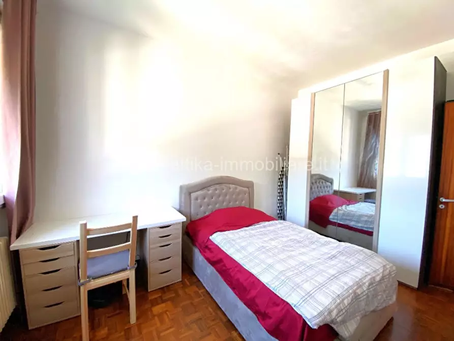 Immagine 12 di Appartamento in vendita  in Viale Giovanni Amendola 28 a Rovigo