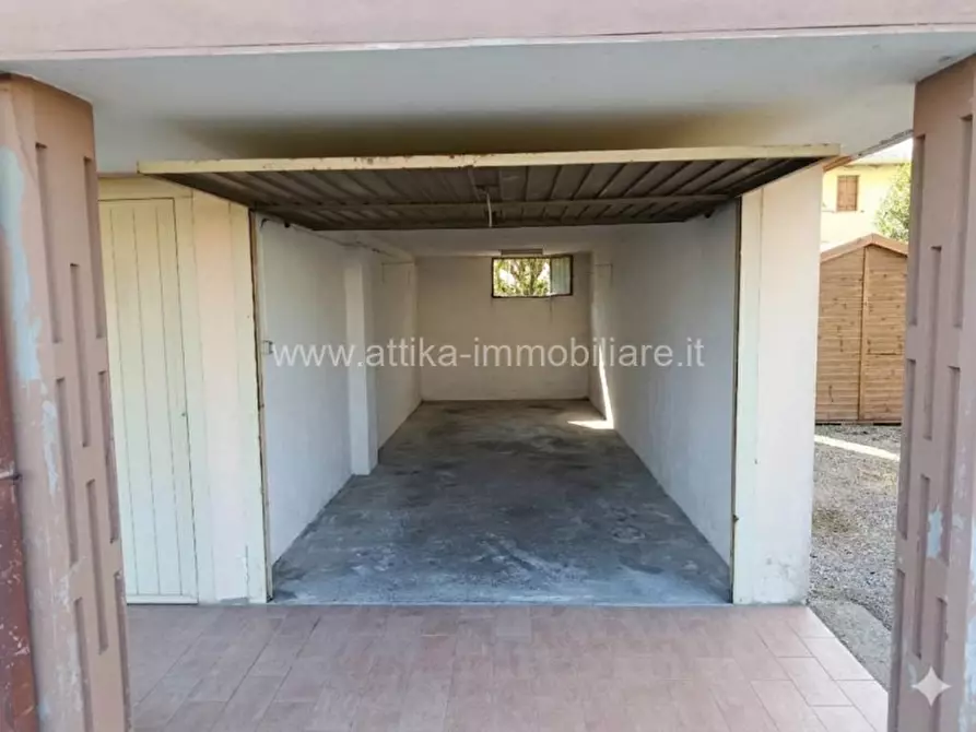 Immagine 15 di Appartamento in vendita  in Viale Giovanni Amendola 28 a Rovigo