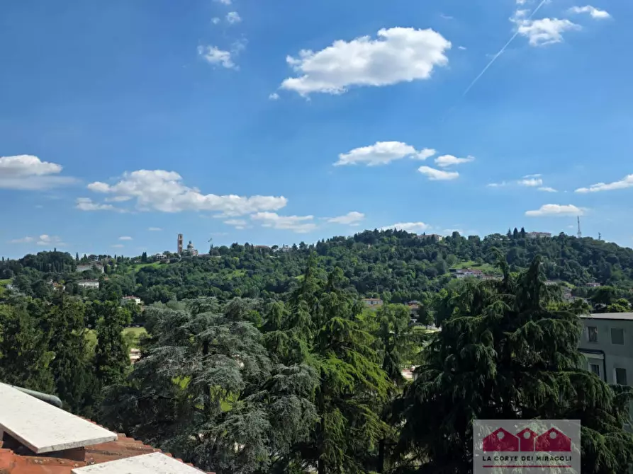 Immagine 3 di Appartamento in vendita  in Contra' Mure Pallamaio a Vicenza