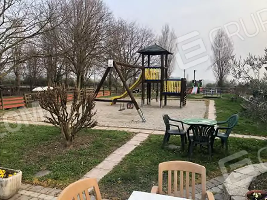 Immagine 8 di Agriturismo in vendita  in Via Barbarago 9 a Sona