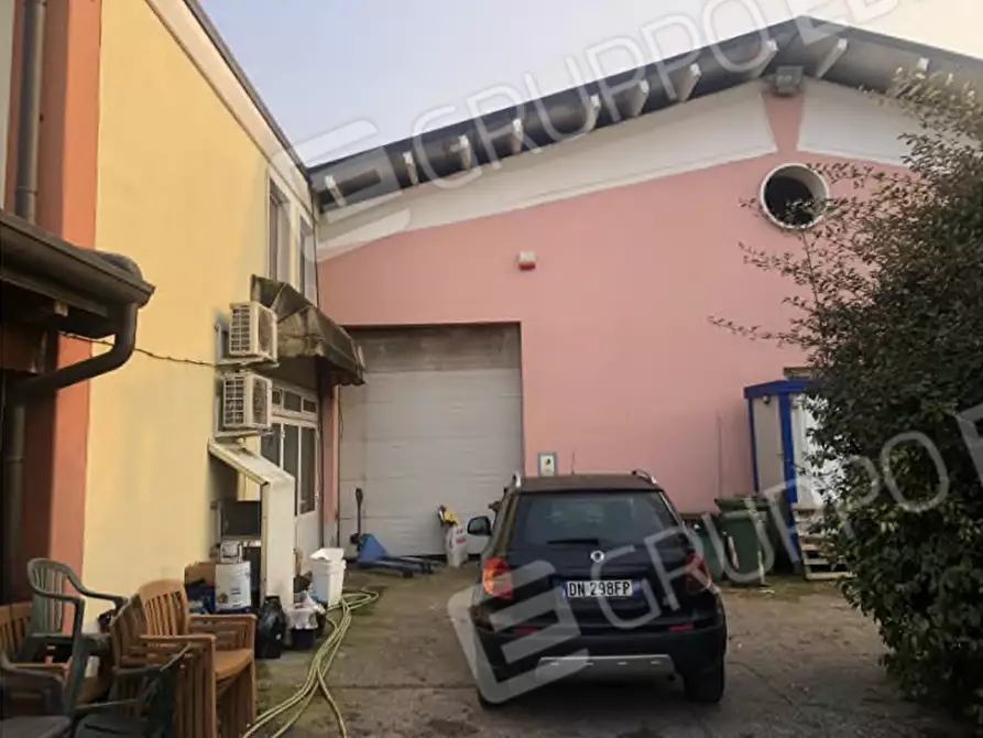 Immagine 25 di Agriturismo in vendita  in Via Barbarago 9 a Sona