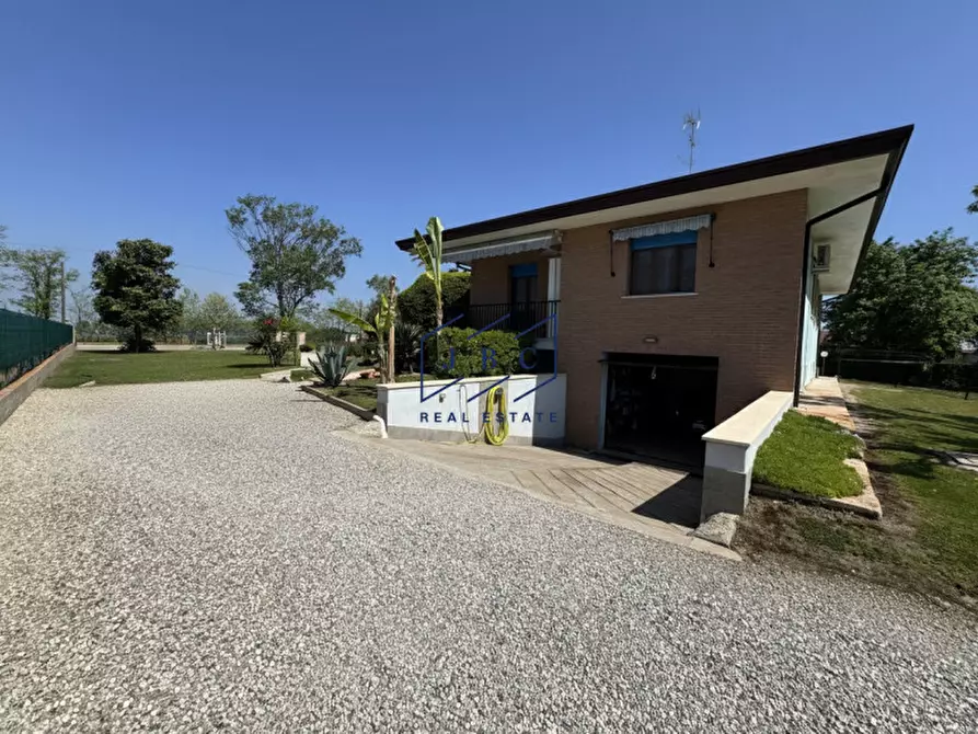 Immagine 1 di Casa indipendente in vendita  in Via Chiesanuova a San Donà Di Piave