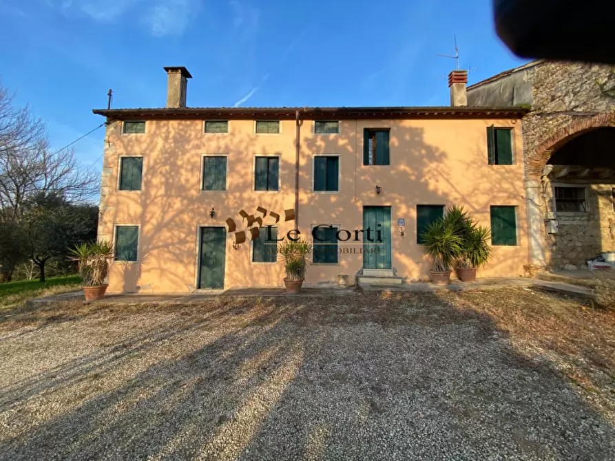Immagine 1 di Rustico / casale in vendita  a Sarego