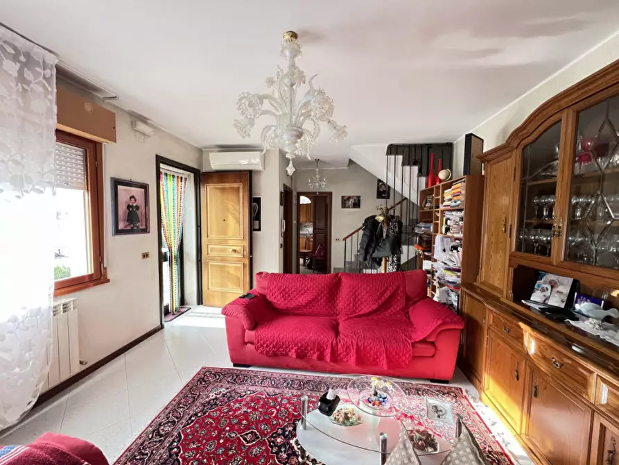 Immagine 14 di Villetta a schiera in vendita  in Via Giovanni Da Verrazzano a Chioggia
