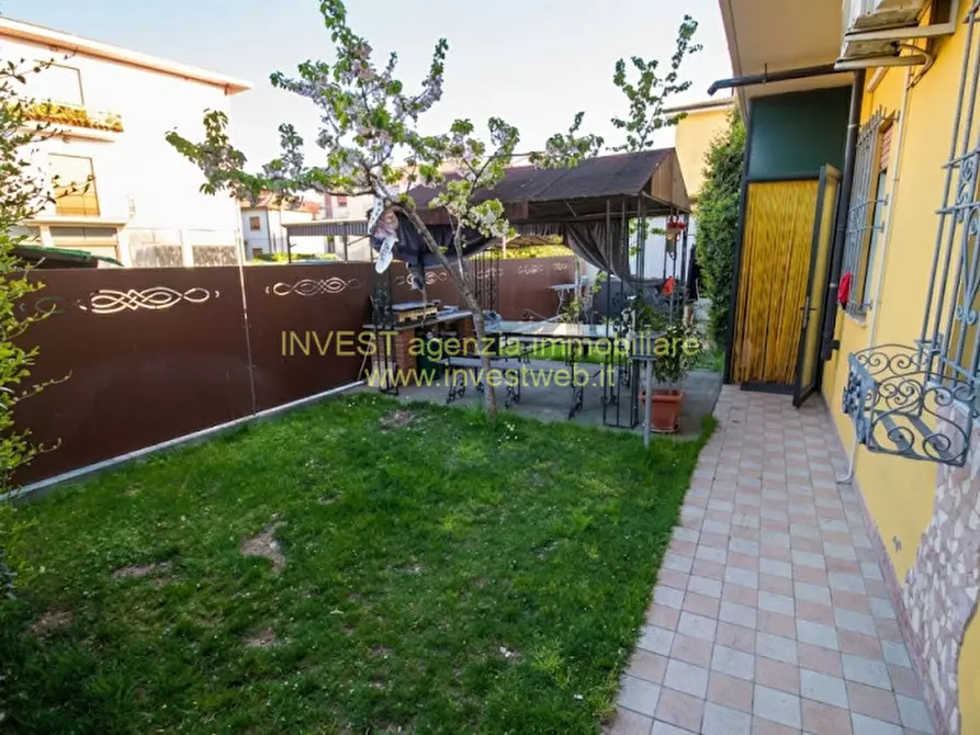 Immagine 12 di Appartamento in vendita  in Via Ignazio Zanini a Rosolina