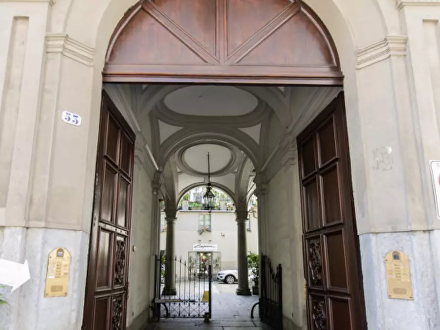 Immagine 3 di Appartamento in vendita  in Via Giuseppe Garibaldi, 53 a Torino