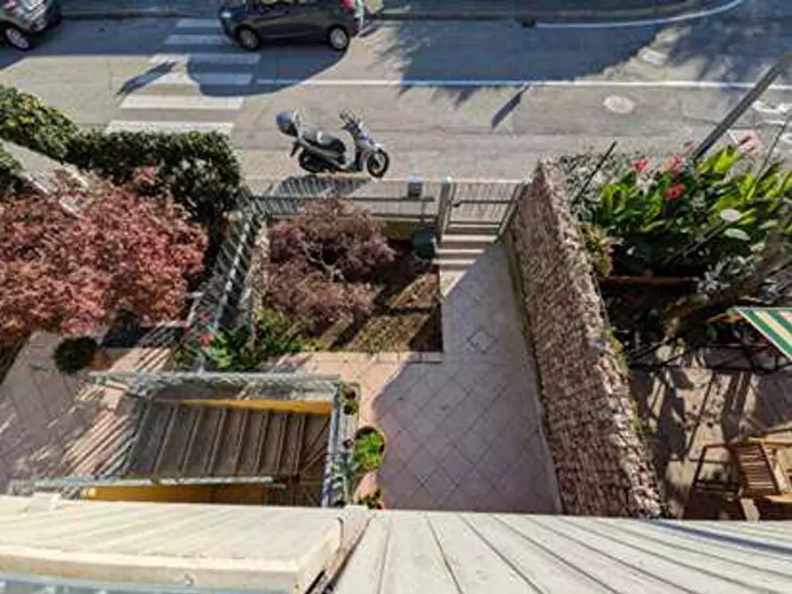 Immagine 9 di Appartamento in vendita  in Via Risorgimento 5 a Castelnuovo Del Garda