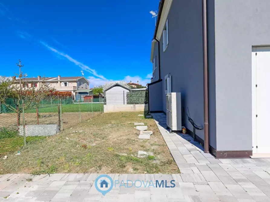 Immagine 2 di Casa bifamiliare in vendita  in Via Podrecca a Abano Terme