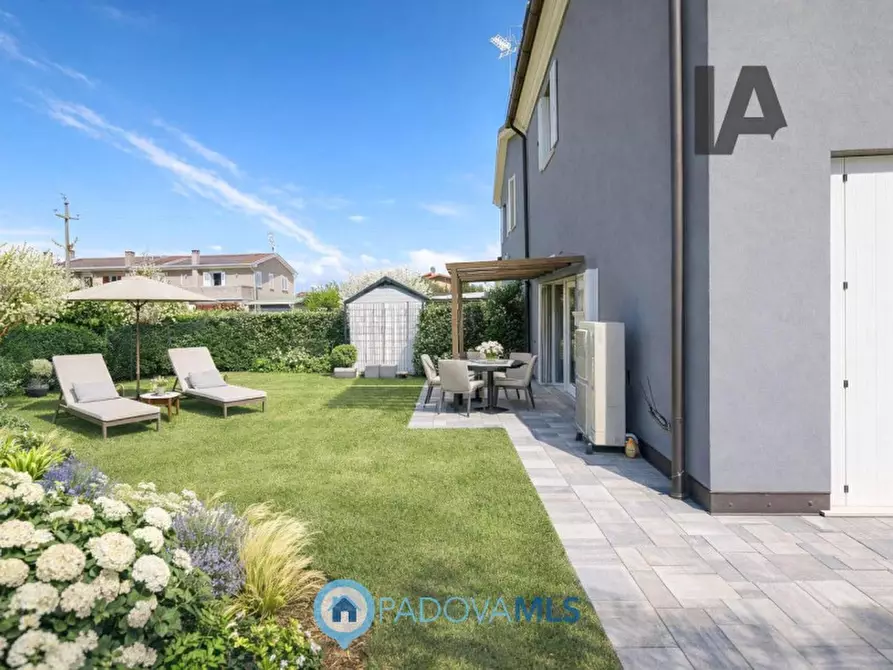 Immagine 3 di Casa bifamiliare in vendita  in Via Podrecca a Abano Terme