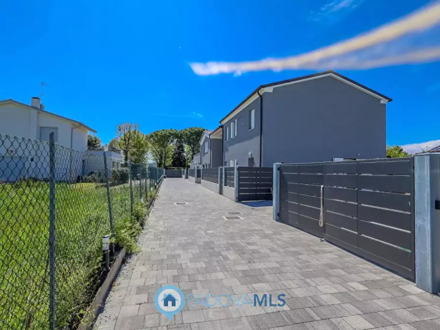 Immagine 7 di Casa bifamiliare in vendita  in Via Podrecca a Abano Terme