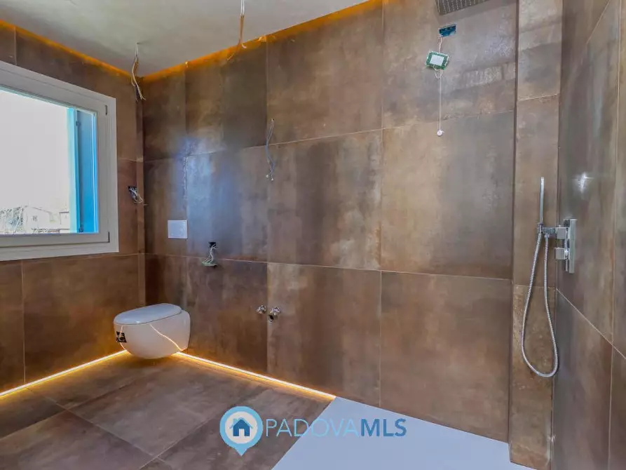 Immagine 27 di Casa bifamiliare in vendita  in Via Podrecca a Abano Terme