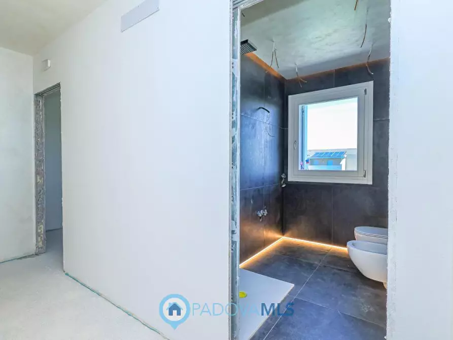 Immagine 35 di Casa bifamiliare in vendita  in Via Podrecca a Abano Terme