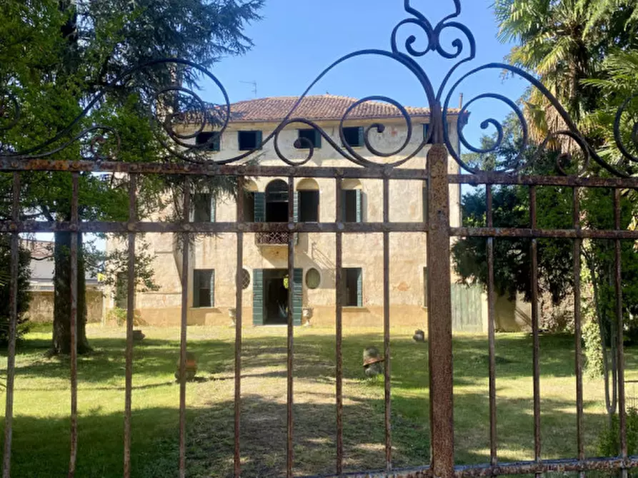 Immagine 2 di Villa in vendita  in via San Pio X 34/a a Castelfranco Veneto