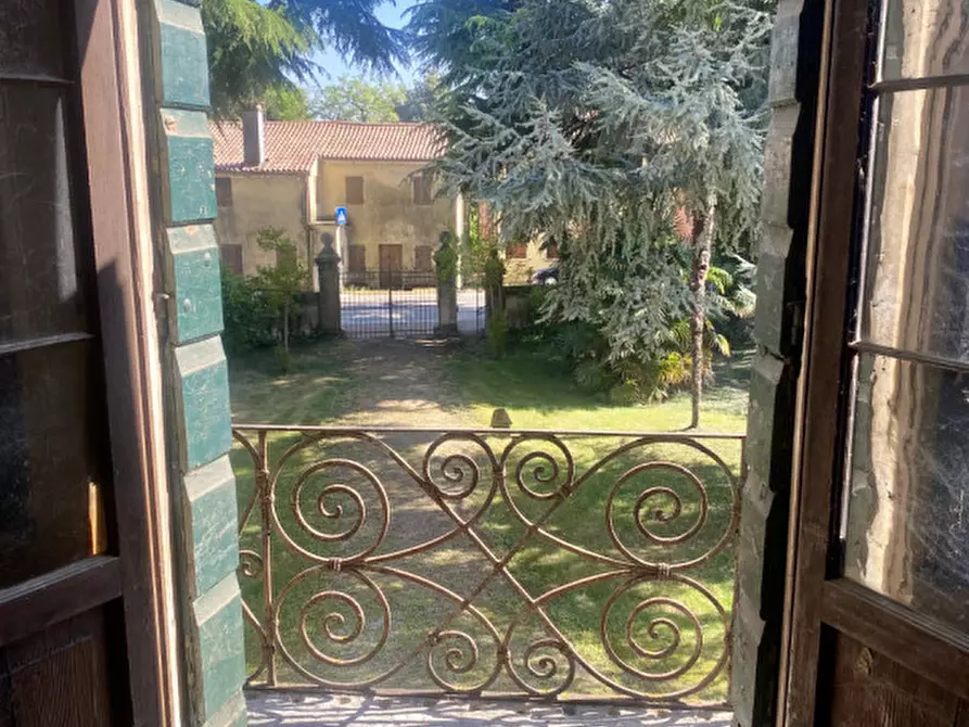 Immagine 11 di Villa in vendita  in via San Pio X 34/a a Castelfranco Veneto