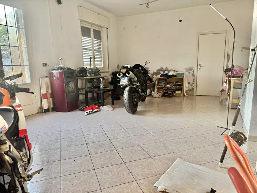 Immagine 10 di Casa bifamiliare in vendita  in strada provinciale per cremona n. 8 a San Secondo Parmense