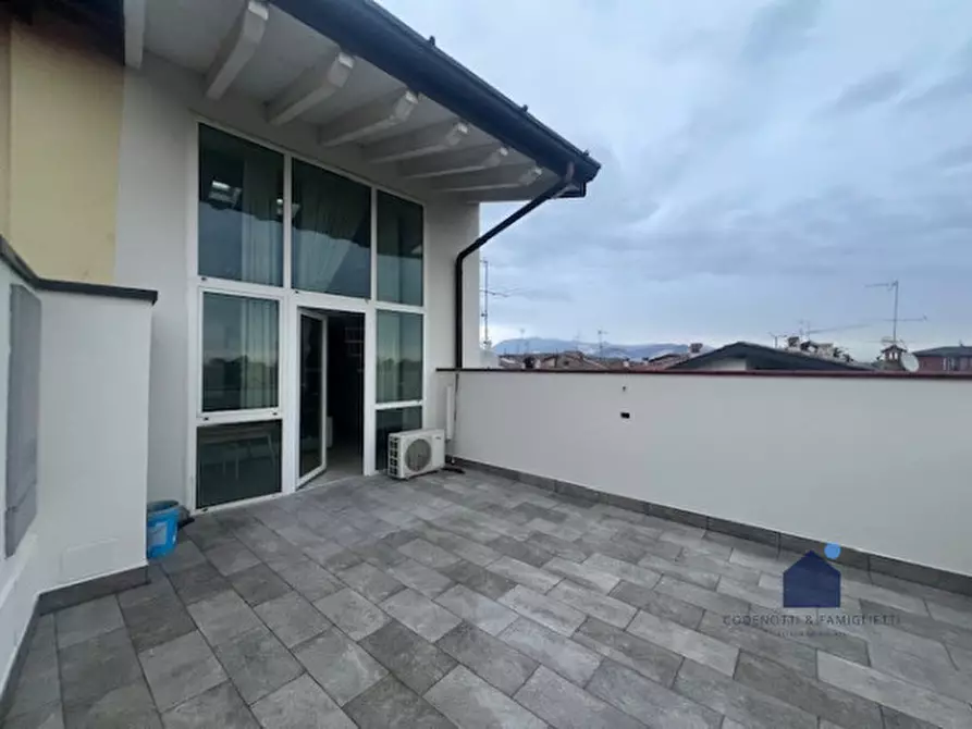 Immagine 19 di Appartamento in vendita  in Via XV Giugno a Castenedolo