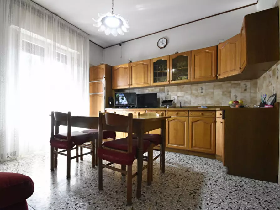 Immagine 10 di Casa bifamiliare in vendita  in Via Asiago 20 a Bussolengo