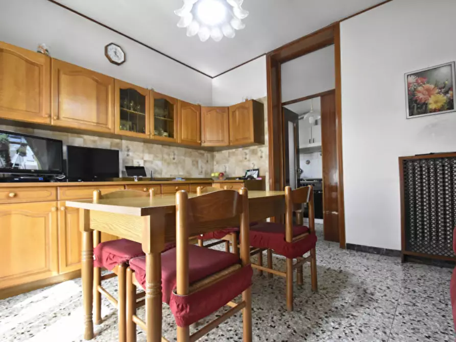 Immagine 11 di Casa bifamiliare in vendita  in Via Asiago 20 a Bussolengo