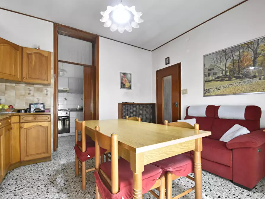 Immagine 12 di Casa bifamiliare in vendita  in Via Asiago 20 a Bussolengo