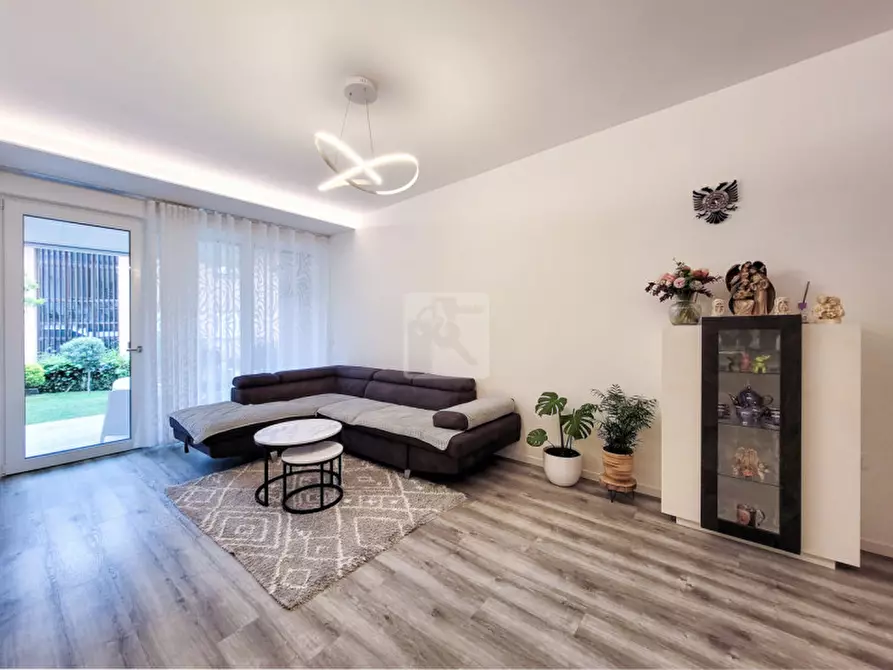 Immagine 6 di Appartamento in vendita  in Via Giacomo Bozzoni a Riva Del Garda